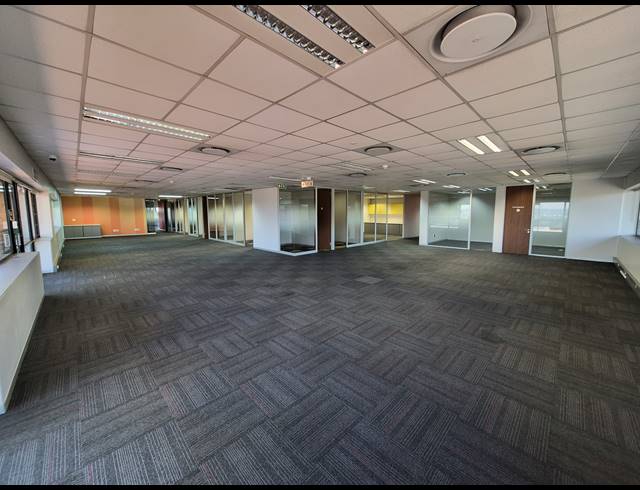 422M² OFFICE TO LET IN WOODMEAD